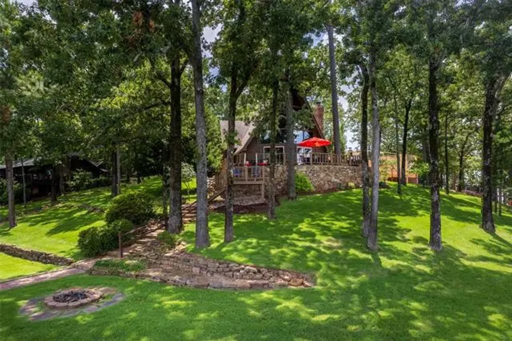 329 Hickory Hill Lane, Scroggins