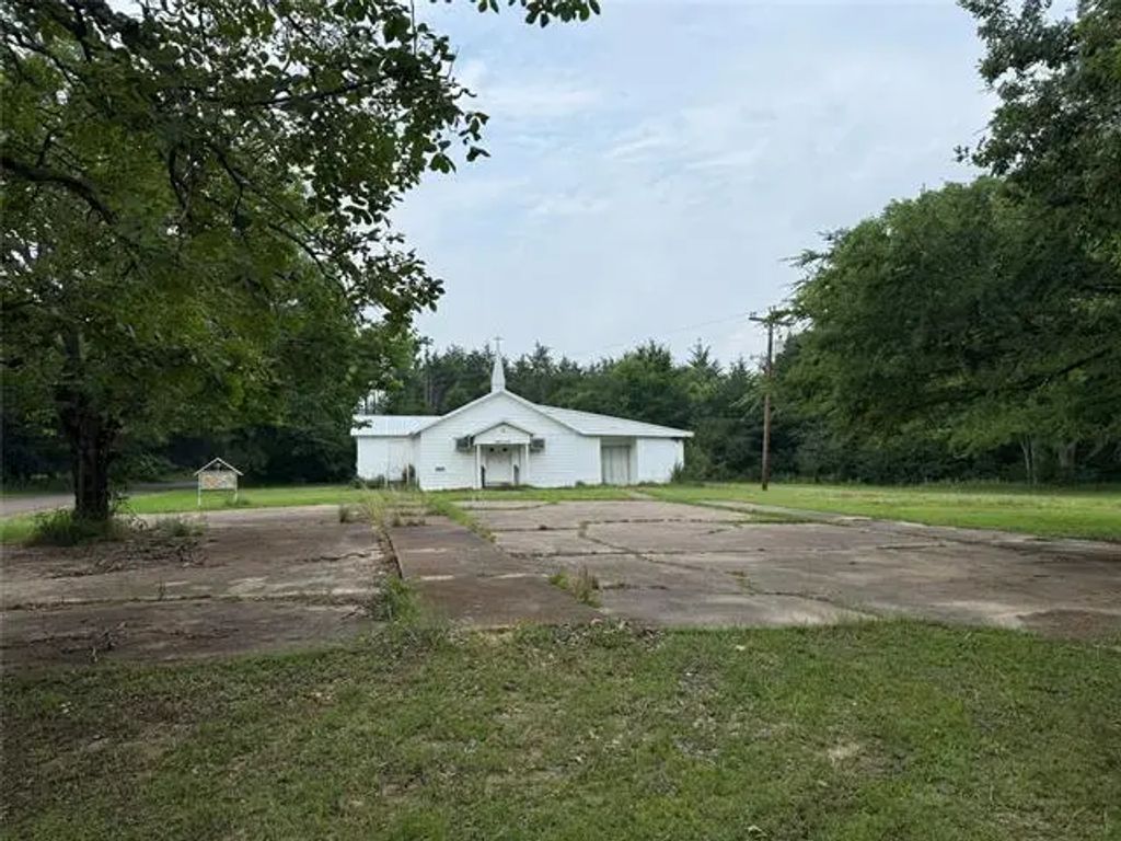 15 Acres County Road 2324, Como