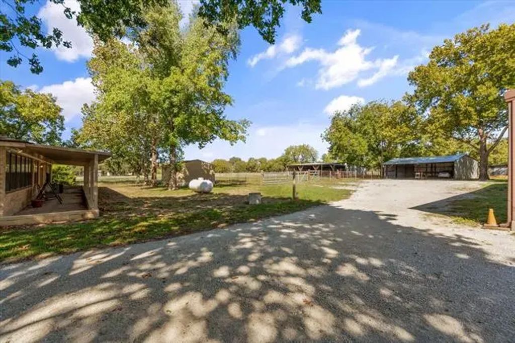 2715a Tin Top Road, Weatherford