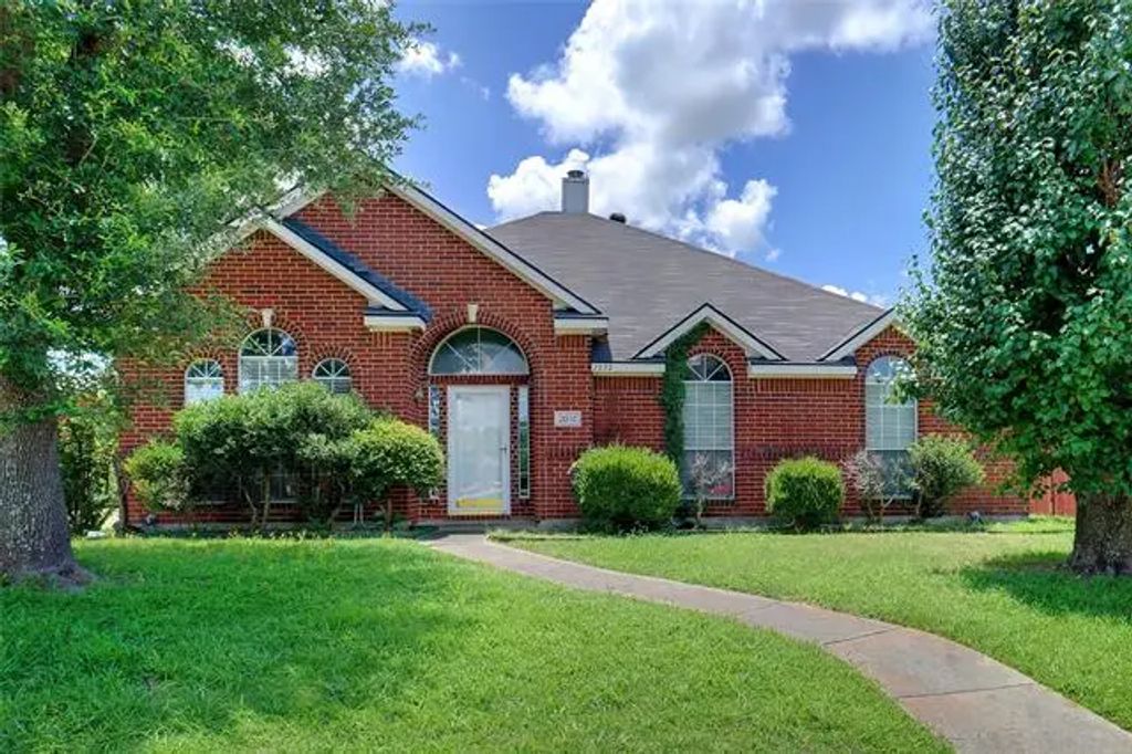2032 Grand Cayman Way, Mesquite