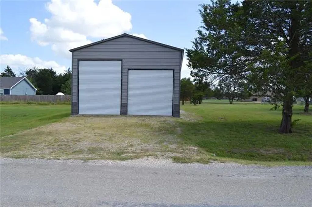600 Lee Boulevard, Pottsboro