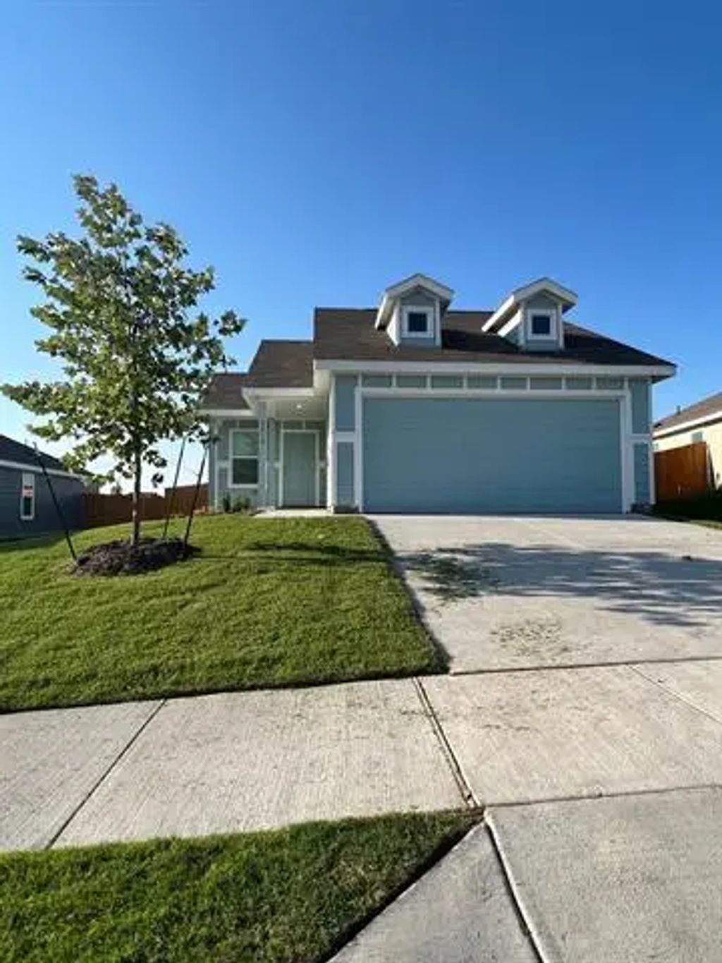 2812 Rosewater Lane, Fort Worth