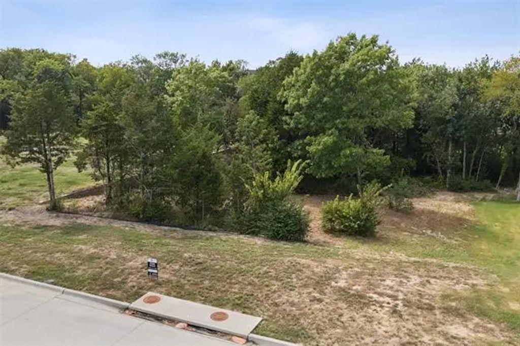 341 Broadmoor Drive, Heath