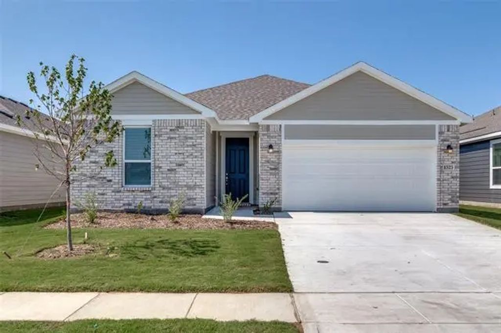 1523 Newsted Drive, Seagoville