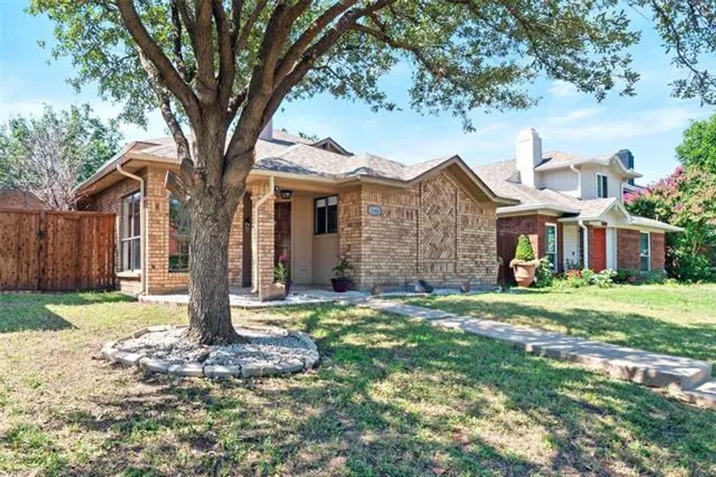 1644 San Francisco Street, Carrollton