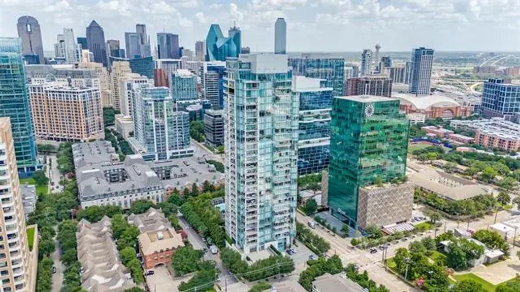2900 Mckinnon Street 1204, Dallas