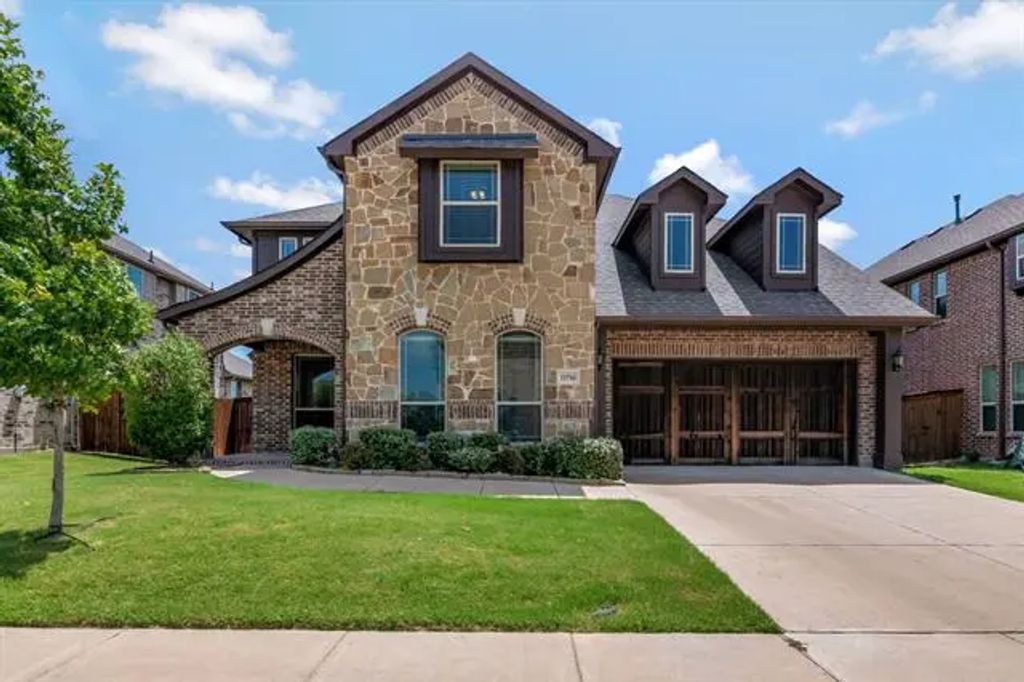 11516 Colonial Trace Road, Fort Worth