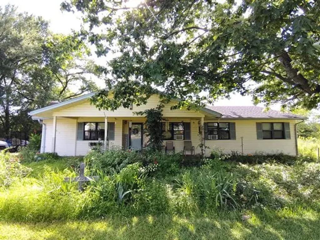 399 County Road Ne 2100, Mount Vernon