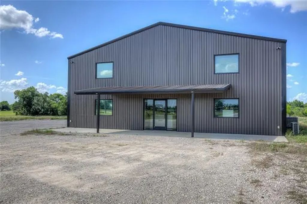 2800 Interstate Highway 30 W, Sulphur Springs