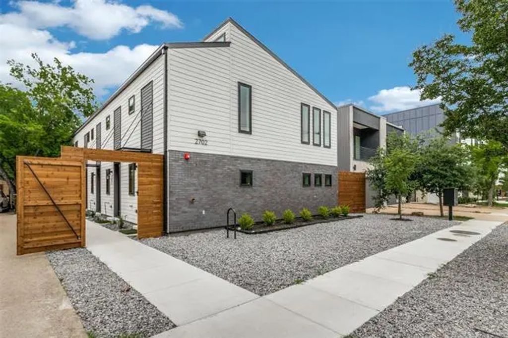 4306 Deere Street 105, Dallas