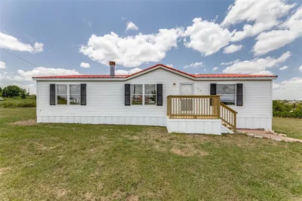 145 Private Road 4442, Rhome