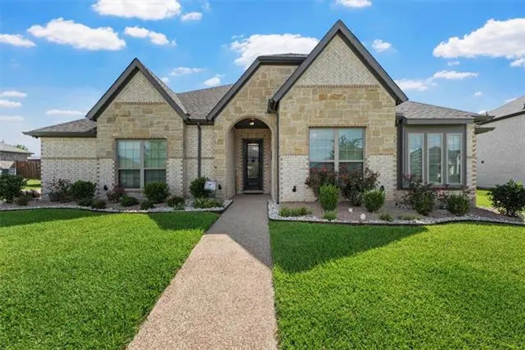 1065 Hesselridge Drive, Hewitt