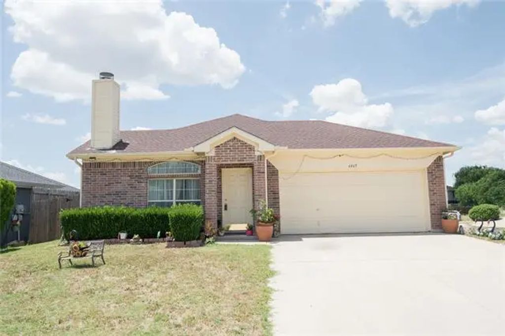 6465 Downeast Drive, Fort Worth