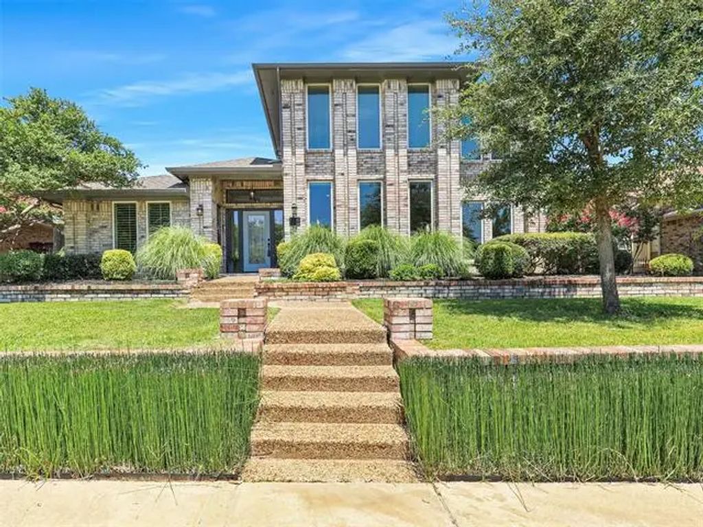 1116 Dentonshire Drive, Carrollton
