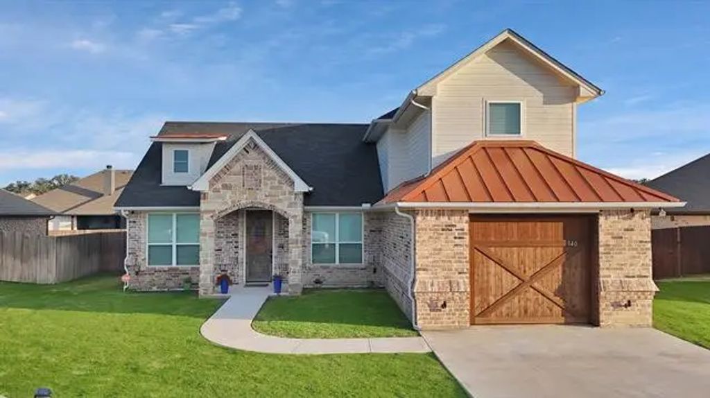 940 E 5th Street, Springtown