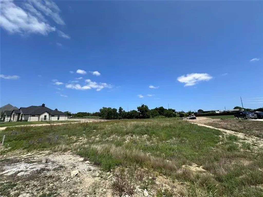 170 Coalson Crossing, Azle