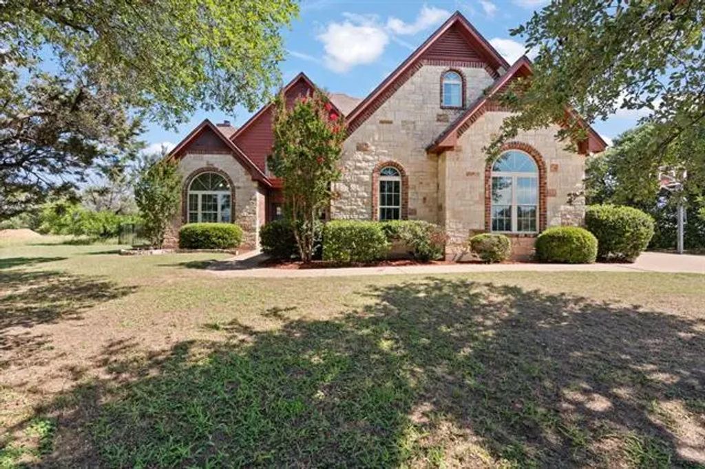 7156 Carnoustie Drive, Cleburne