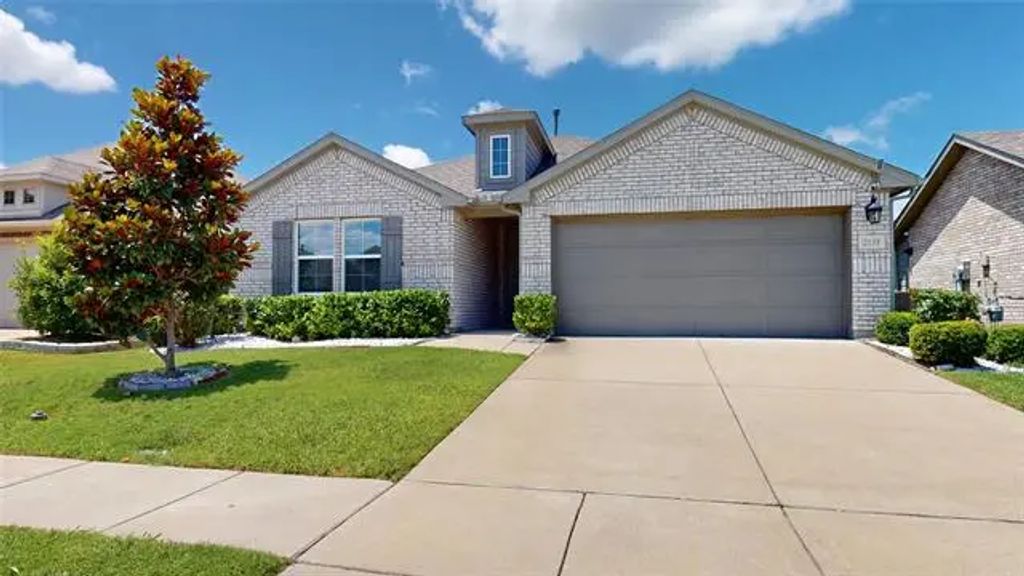 2135 Erika Lane, Forney
