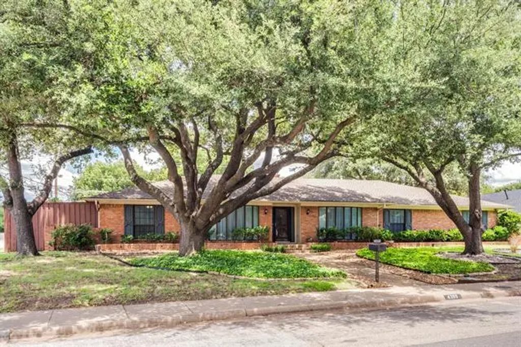 4309 Boca Bay Drive, Dallas