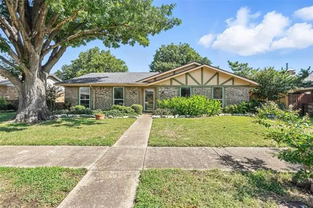 3013 Alderon Lane, Garland