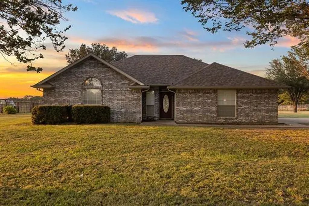 5733 Dugan Chapel Road, Bells