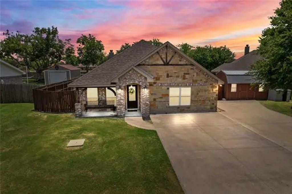 500 Bruce Road, Godley