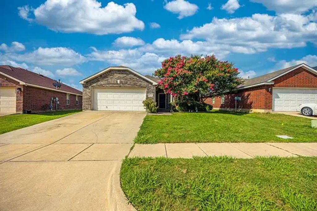 8132 Tierra Del Sol Road, Arlington