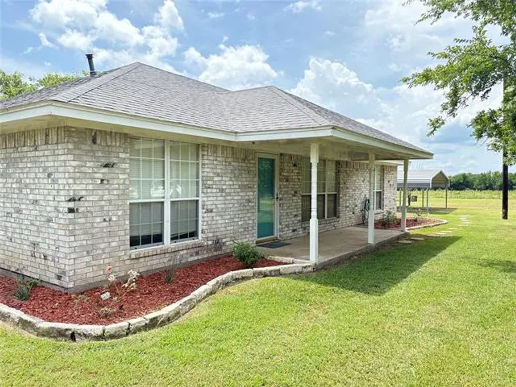 348 County Road 4744 Resi, Sulphur Springs