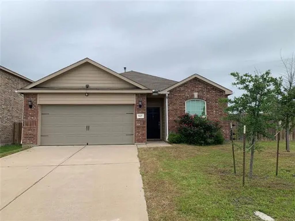 9425 Bald Cypress Street, Forney