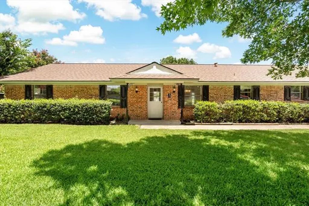 116 Larry Drive, Heath