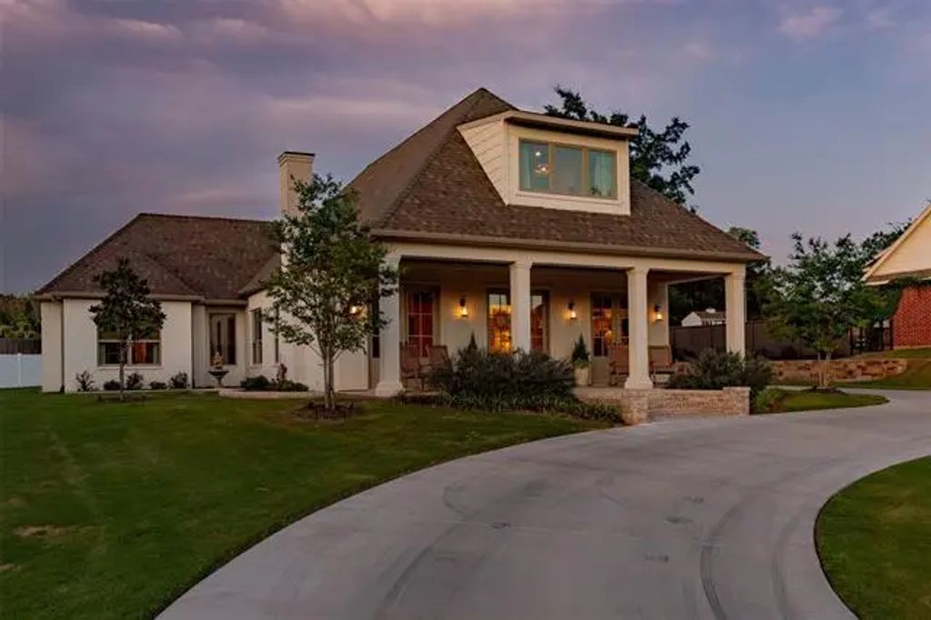 9305 Bellechase Road, Granbury