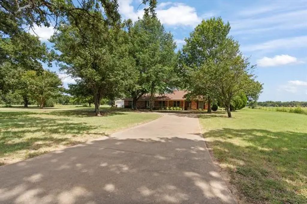 6140 County Road 402, Grandview