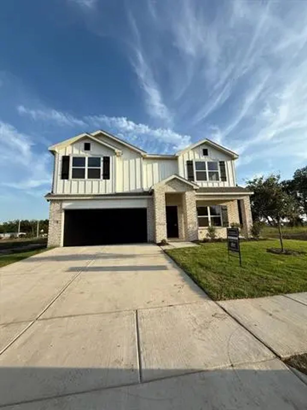 1008 Caspian Lane, Leonard