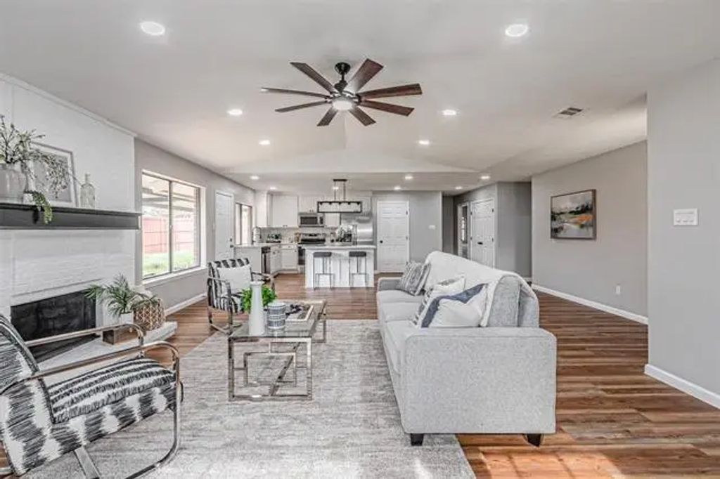 18816 Bilbrook Lane, Dallas