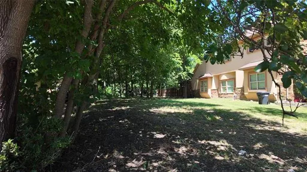 1613 N Bradley Street, McKinney
