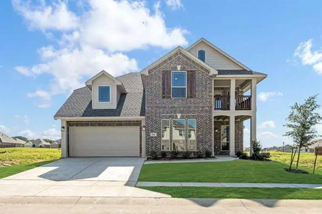 222 Shawnee Trail, Alvarado