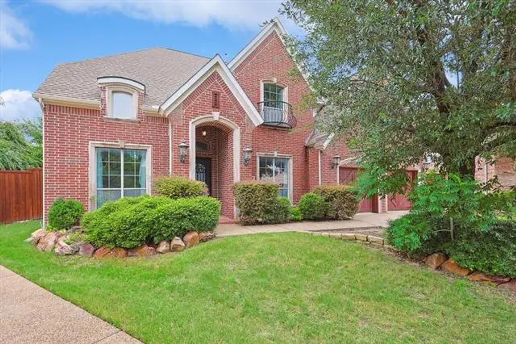 1919 Esparanza Court, Allen