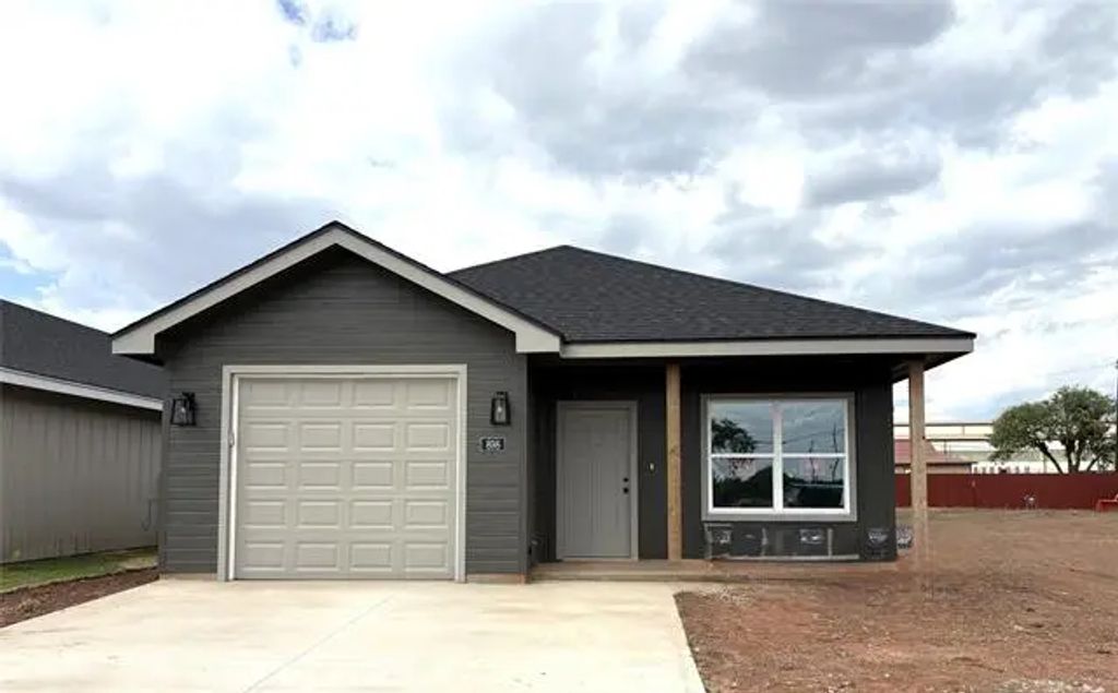 898 Minda Street, Abilene