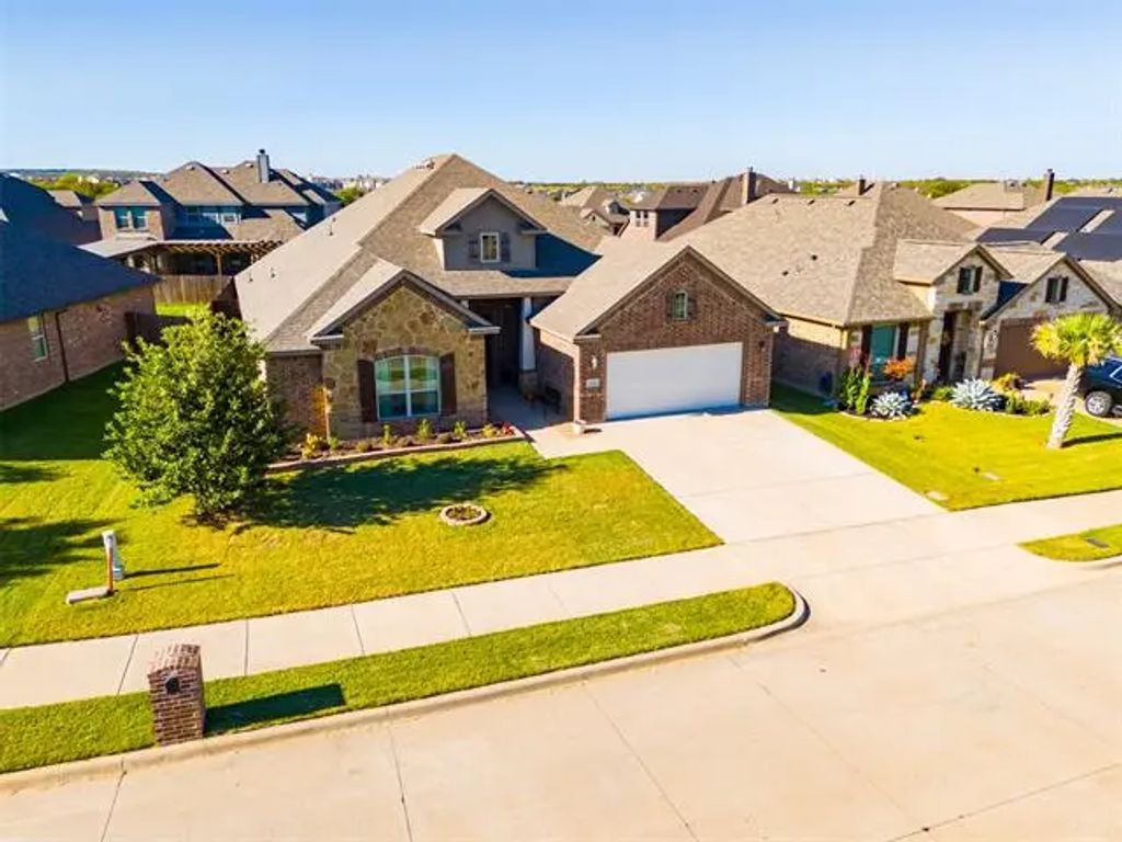 1772 Laramie Lane, Burleson