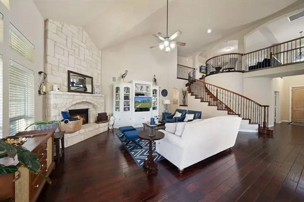 2840 England Parkway, Grand Prairie