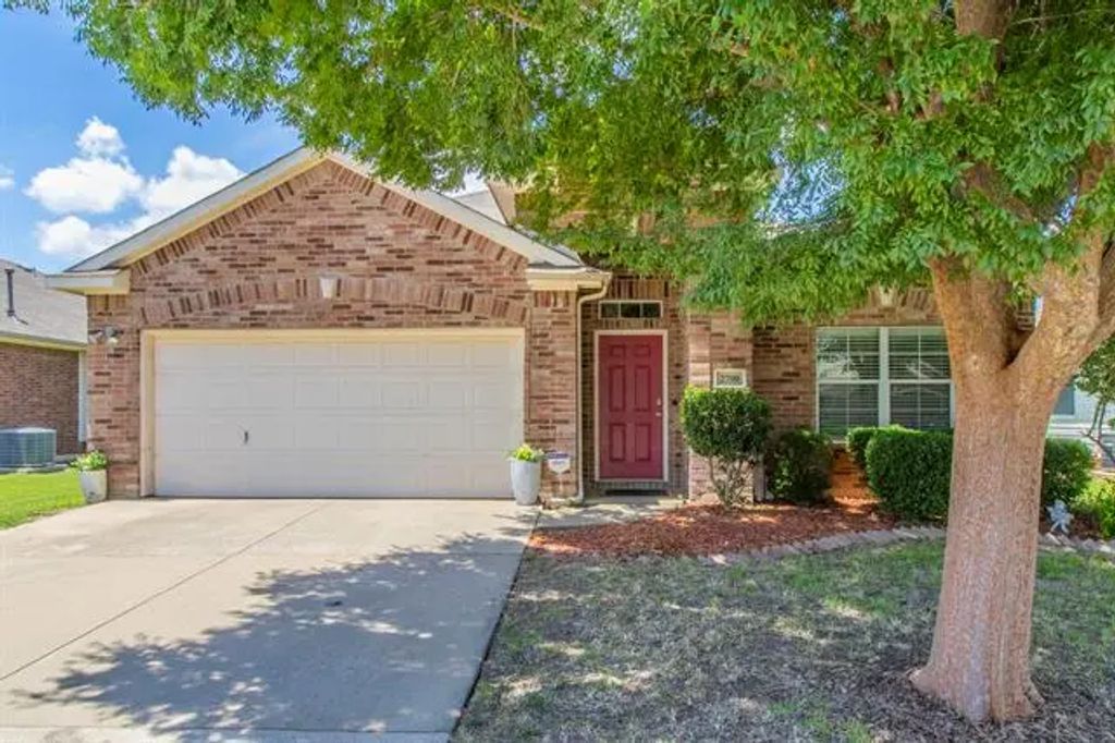2790 Sun Rise Lane, Grand Prairie