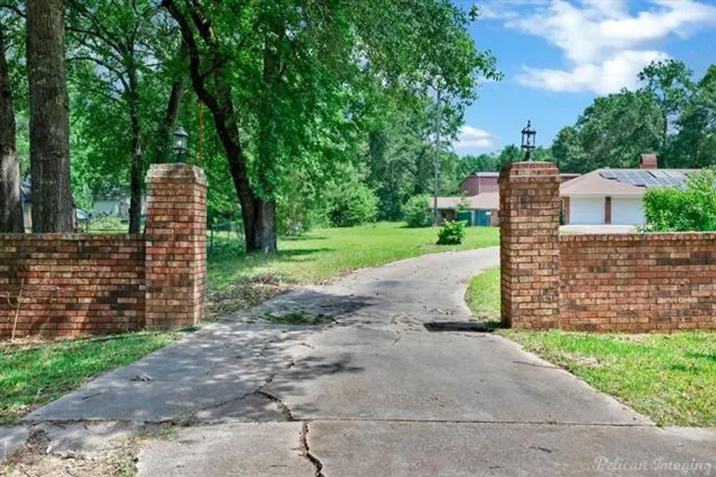 8344 Odom Road, Greenwood