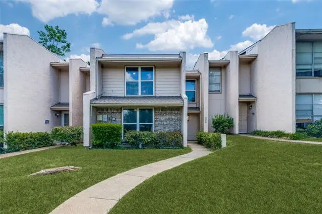 334 Arborview Drive, Garland