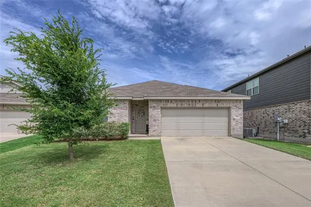 1061 Waverly Drive, Van Alstyne