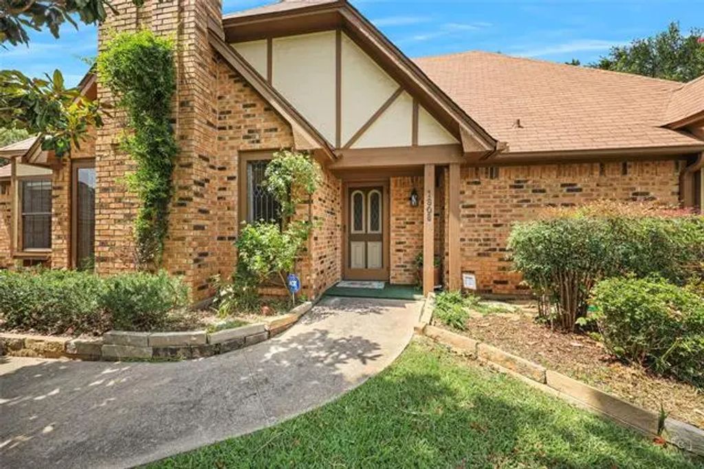 1908 Highland Park Circle, Denton