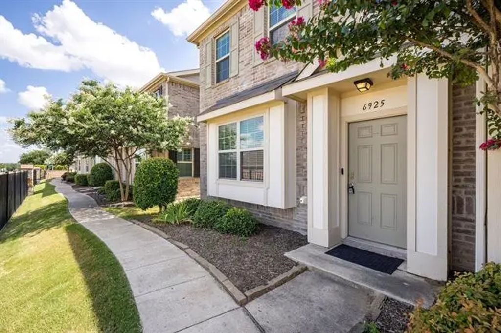 6925 Sandshell Boulevard, Fort Worth