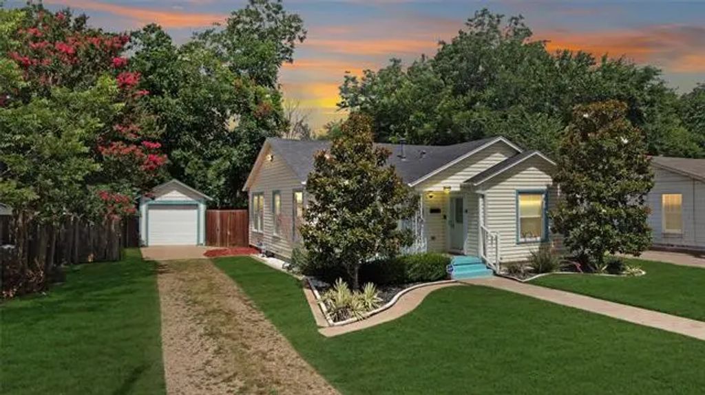 1503 Oak Street, McKinney