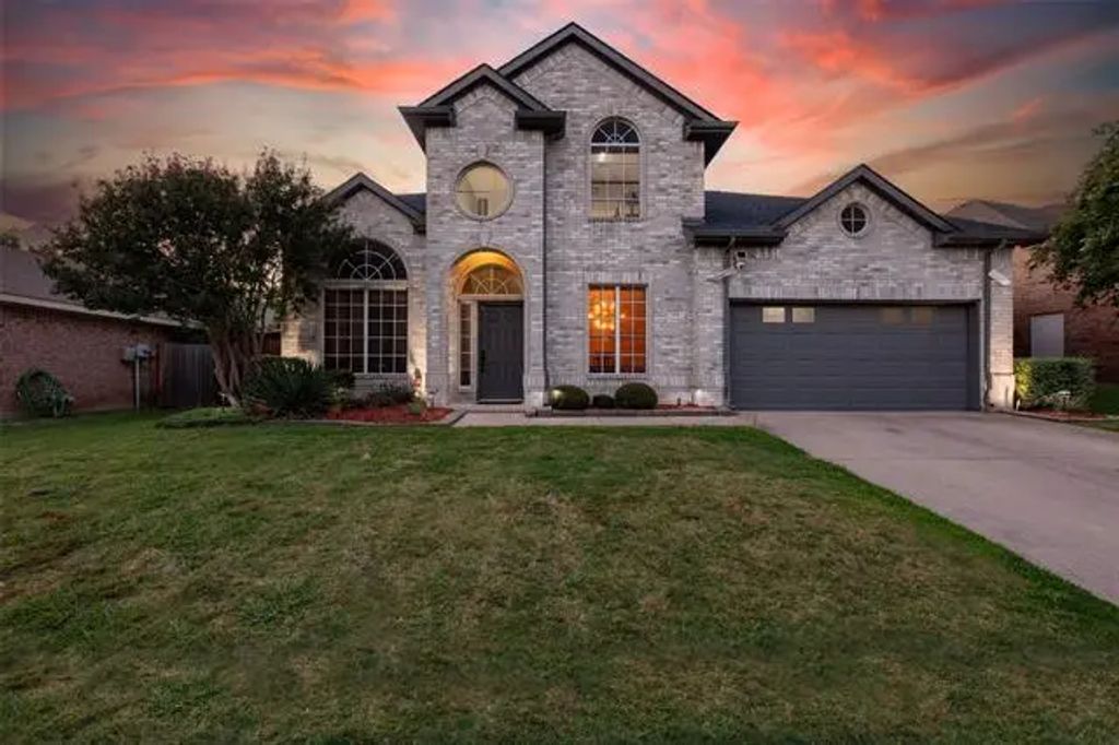 708 Sierra Lane, Flower Mound