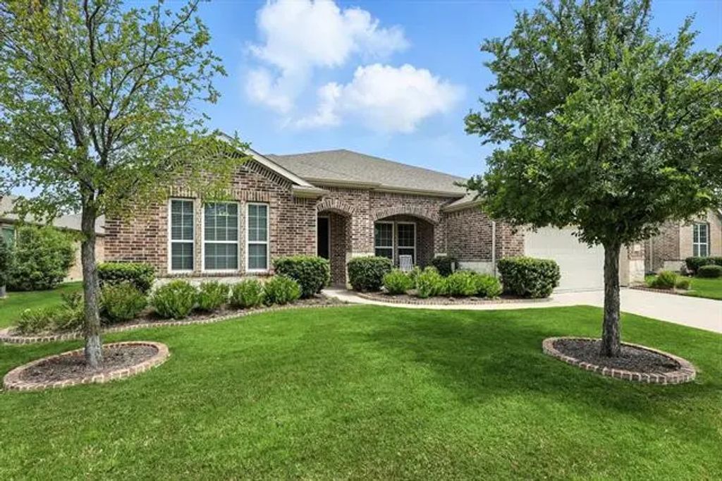 2482 Luna Vista Lane, Frisco