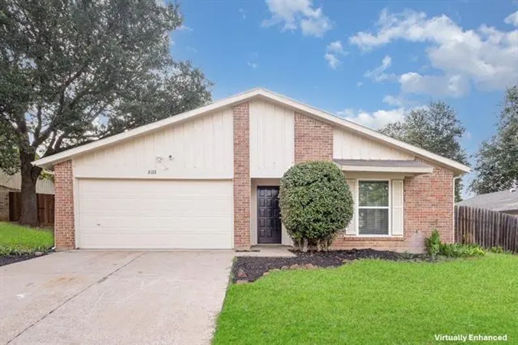 2132 Loma Verde Drive, Bedford